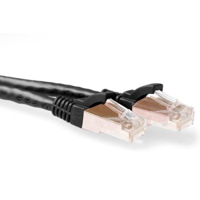 ACT Zwarte 7 meter SFTP CAT6A patchkabel snagless met RJ45 connectoren