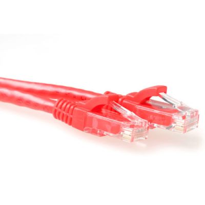ACT Rode 15 meter U/UTP CAT6A patchkabel snagless met RJ45 connectoren