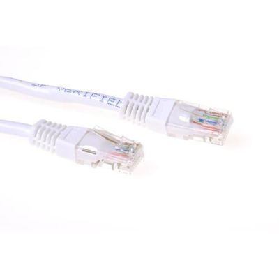 ACT Witte 20 meter U/UTP CAT6A patchkabels met RJ45 connectoren