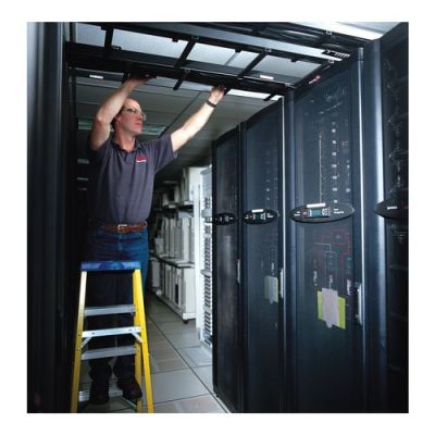 APC W1YONSITENBD-AC-03, 1 jaar, Ter plaatse