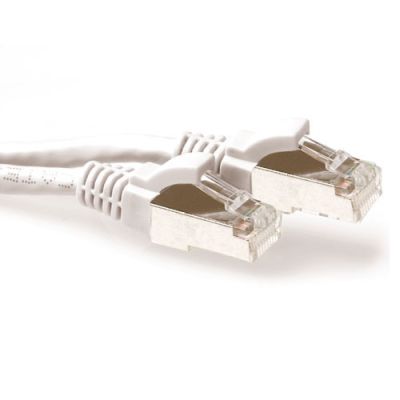 ACT Witte 5 meter LSZH SFTP CAT6A patchkabel snagless met RJ45 connectoren